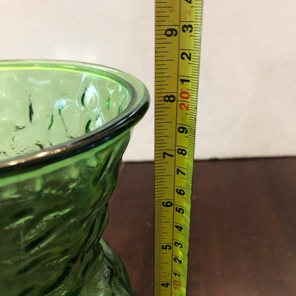 Vintage Green Glass Vase. Brody Company. - Picture 2 of 4